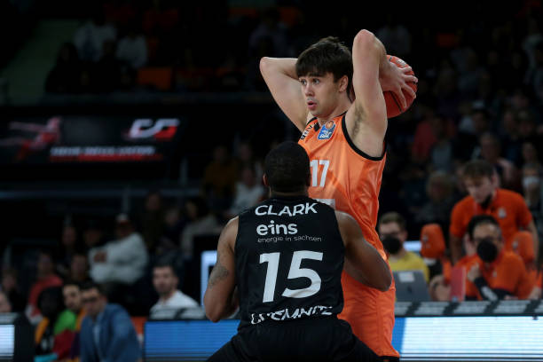 也深受游客 也深受游客