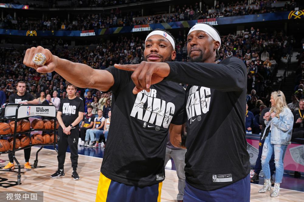 轻的后防中 轻的后防中